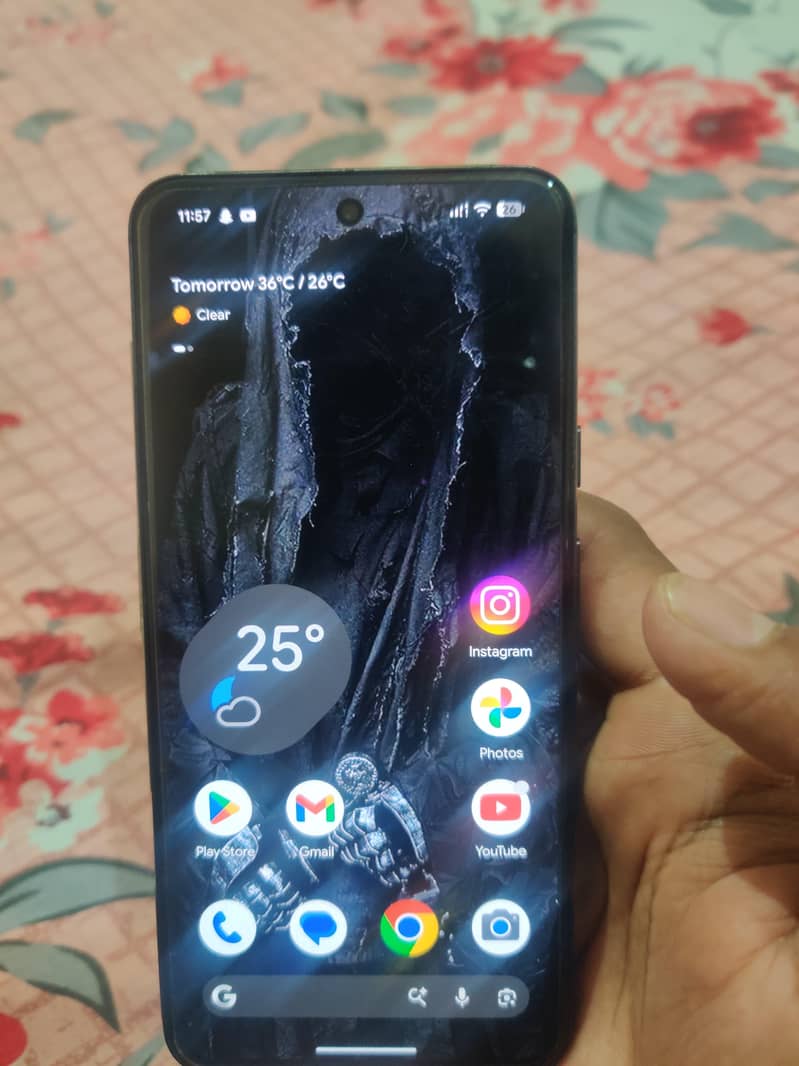 Google Pixel 8 4