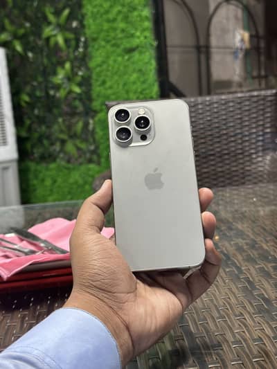 iPhone 15 Pro Max 256 GB
