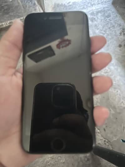 Apple iPhone SE 2020