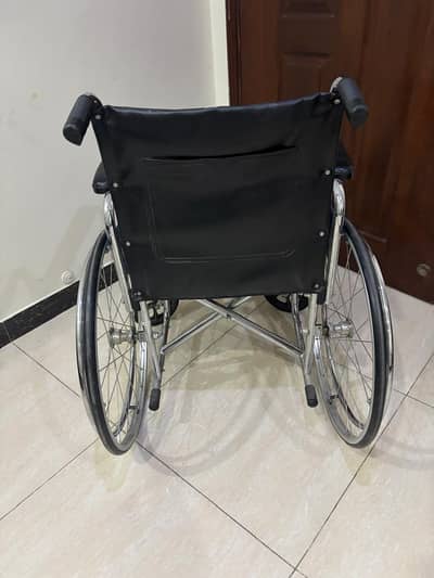wheel chair cun commode