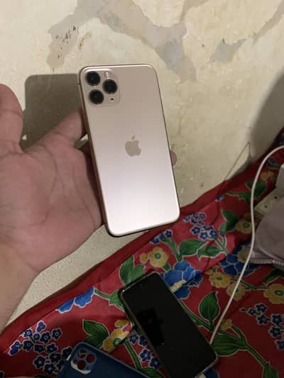 iPhone 11 Pro 256 gb battery 83 nonpta baypass