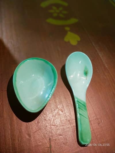 new soup spoon set with stand