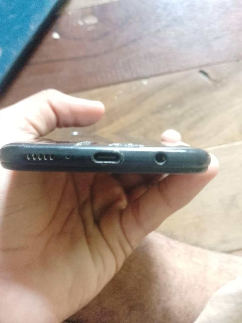 Samsung Mobile A30s 4