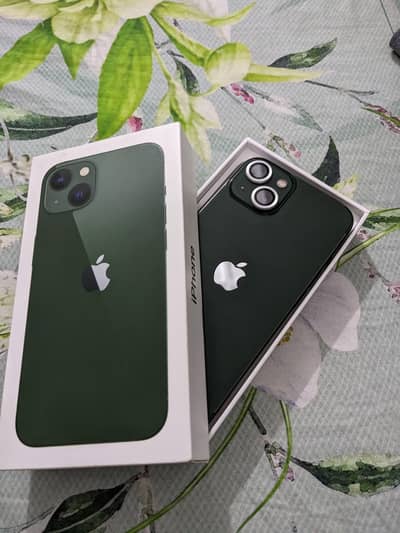 Apple iPhone 13