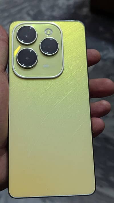 Infinix Hot 40 Pro