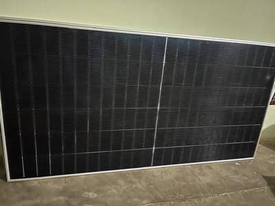 Solar panels Brand New 585 watt