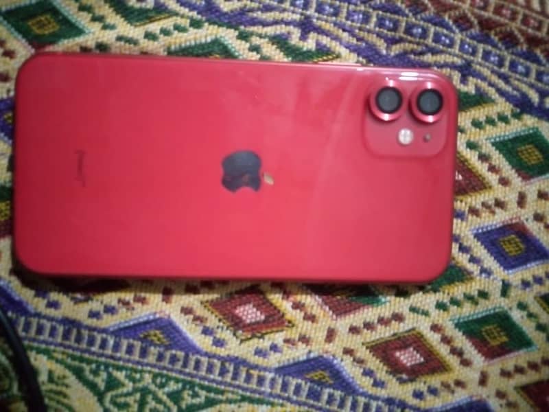 Apple iPhone 11 4