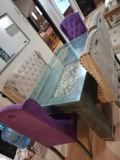 6 seater stylish dinning table