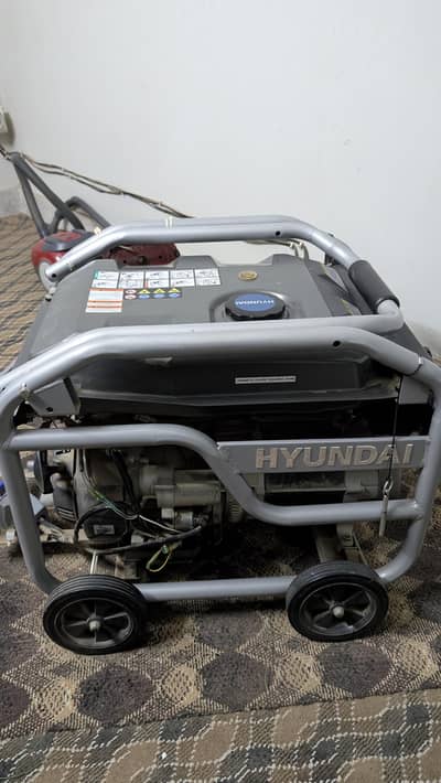 Hyundai 6.5 kVA Hybrid Generator – Electric Start, Mint Condition