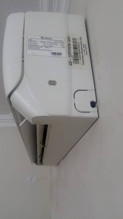 Gree 1 Ton Inverter Split AC