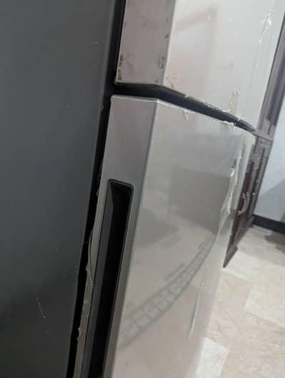 Haier HRF-216 Fridge | 9/10 Condition