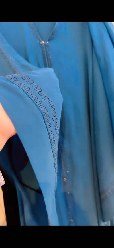 Abaya with scarf for sale in discounted price