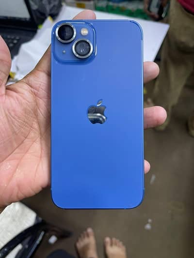 Apple iPhone 13