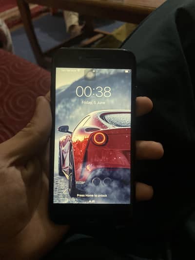 Apple iPhone 7