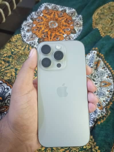 Apple iPhone 16 Pro