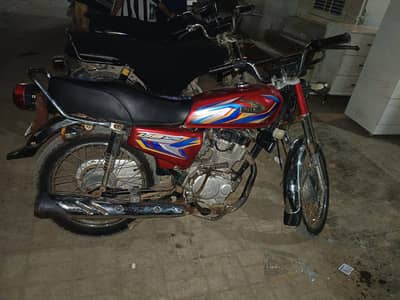 united 125