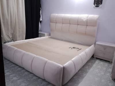 King size Double Bubble bed with2  side table