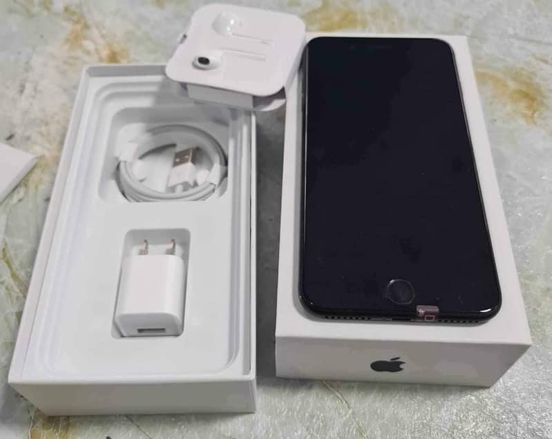Apple iPhone 7 Plus 1