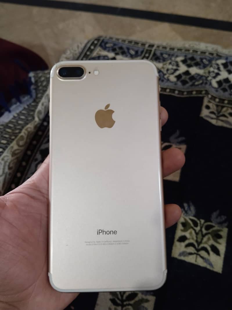 Apple iPhone 7 Plus 0