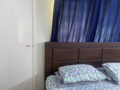 wooden bed perfect condition like new