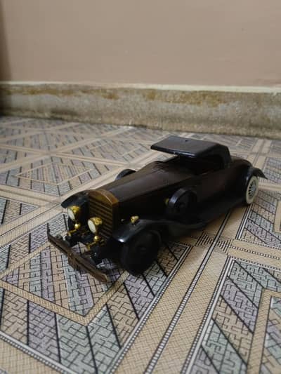 antique car best for decorating piece