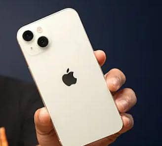Apple iPhone 13
