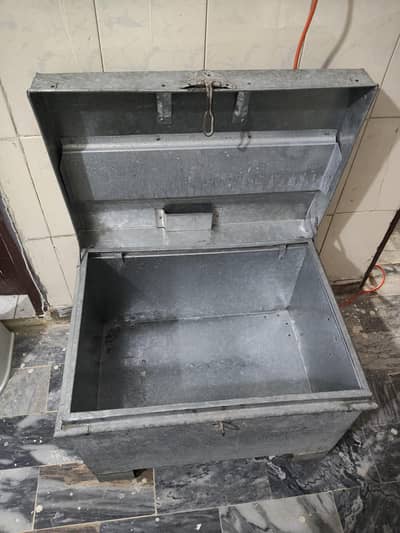 storage trunk