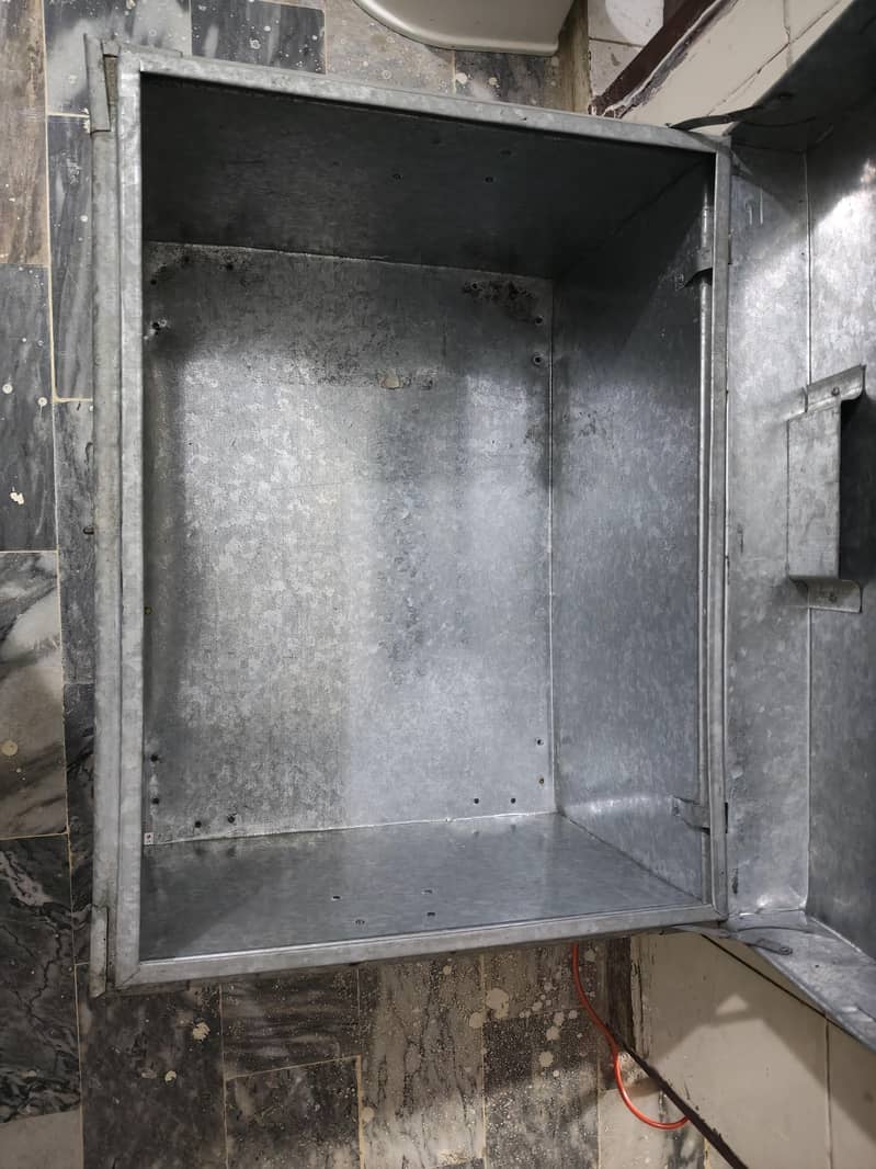 storage trunk 1