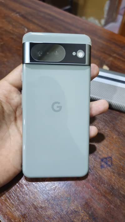 Google Pixel 8