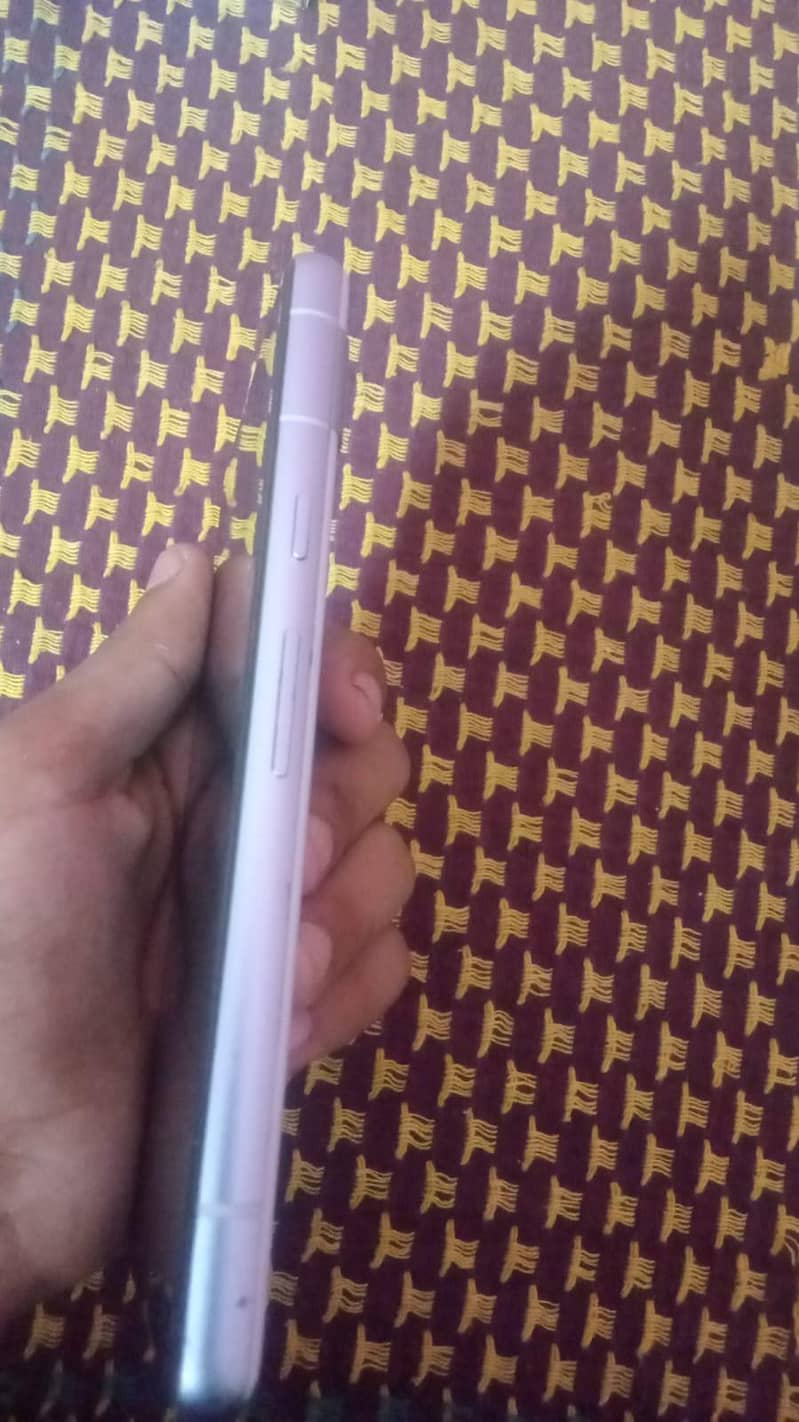 Google Pixel 7a 4