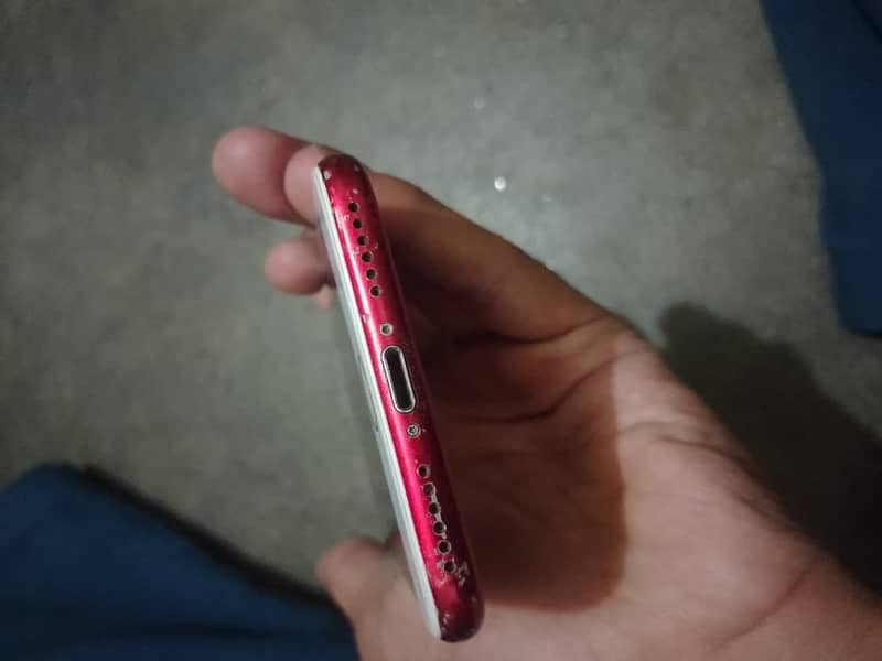 Apple iPhone 7 4