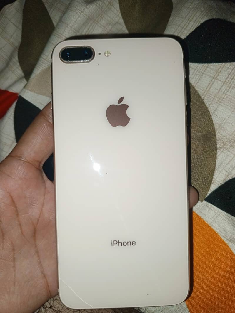 Apple iPhone 8 Plus 0
