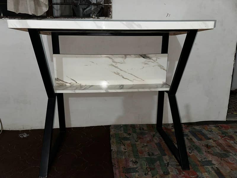 Computer Table 3