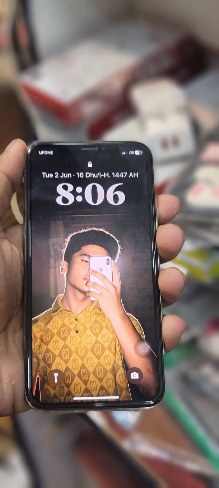 Apple iPhone X 5