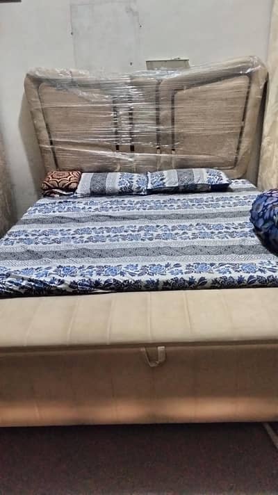 urgent sale bedroom set.