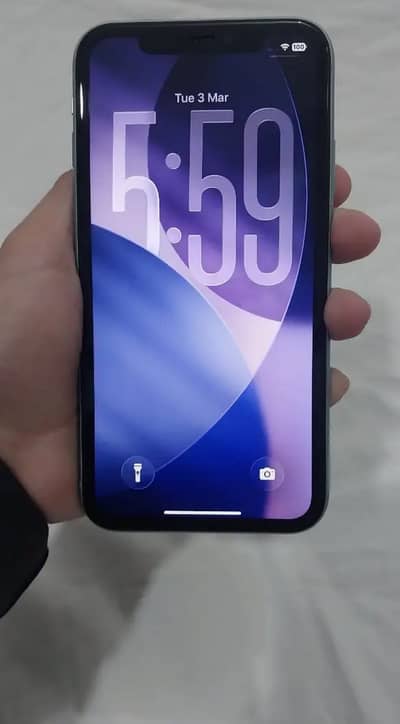 Apple iPhone 11