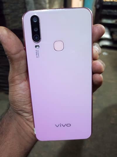 Vivo Y17