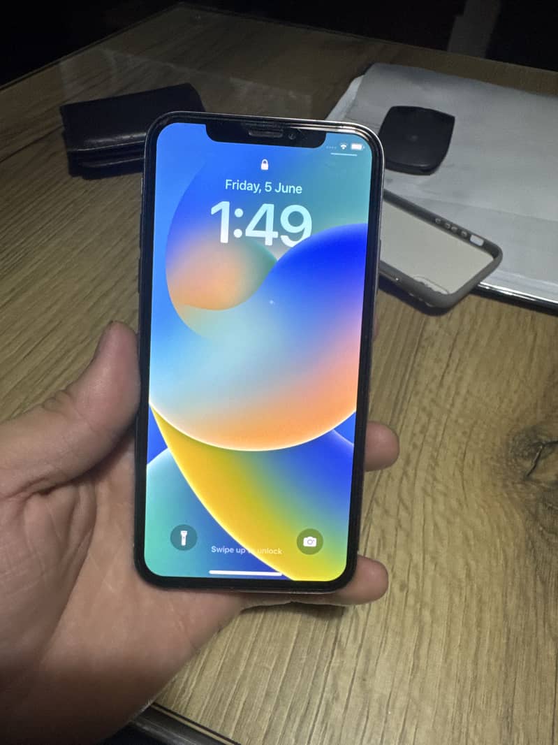 Apple iPhone X 0