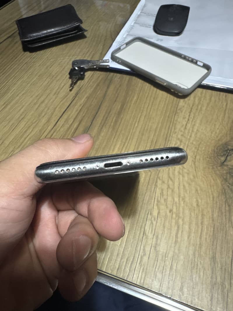 Apple iPhone X 2