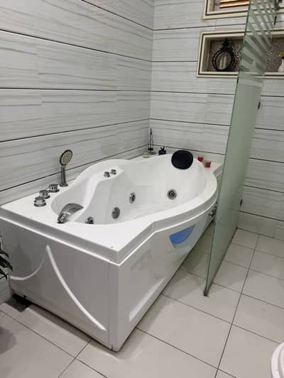 Venzi Bathtub Jacuzzi