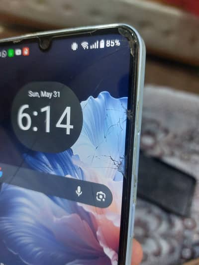 Realme Note 50 4+128 gb With Complete Box.