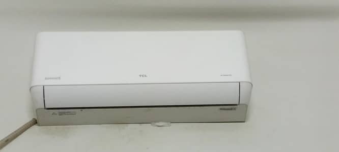 TCL DC Inverter 1 TON In Brand New Condition