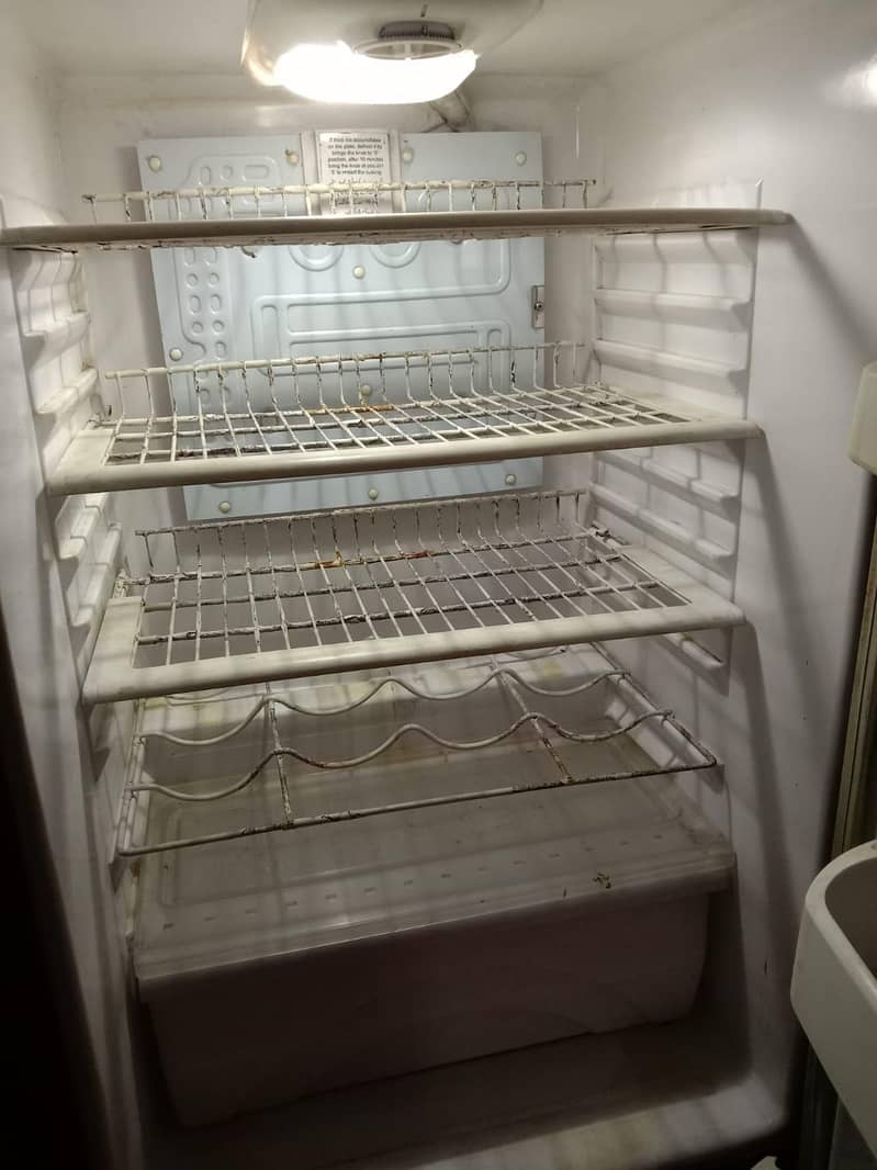 waves Refrigerator 6