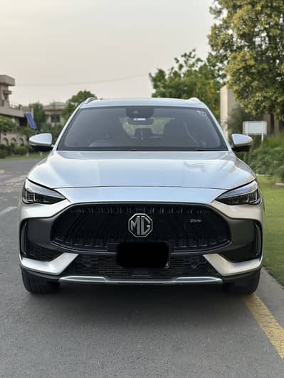 MG HS 2025