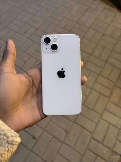 Apple iPhone 13