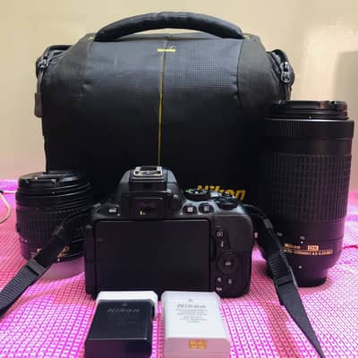Nikon D5600 DSLR Camera Bundle (Excellent Condition)