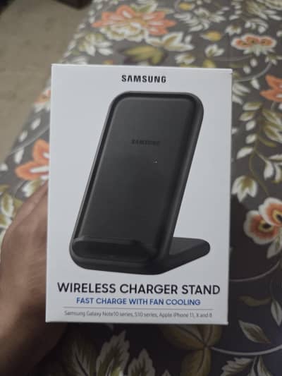 Samsung Original Wireless Charger Stand 15W Fast Charging
