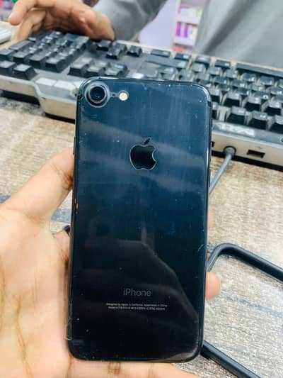Apple iPhone 7