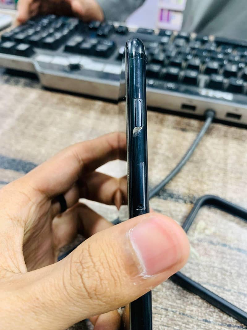 Apple iPhone 7 4