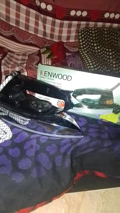 KENWOOD Dry Iron 220V-1000W